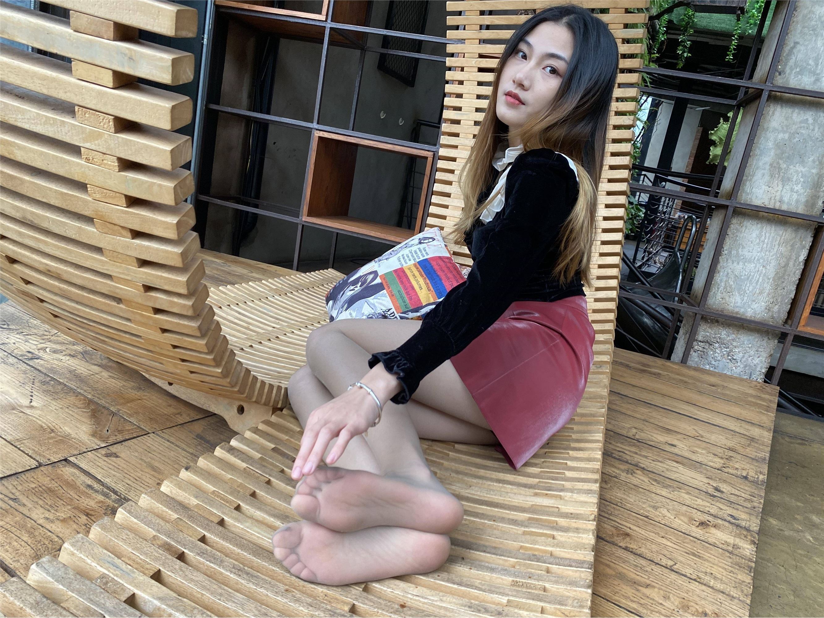 MussGirl慕丝女郎  NO.160 红色皮裙肉丝